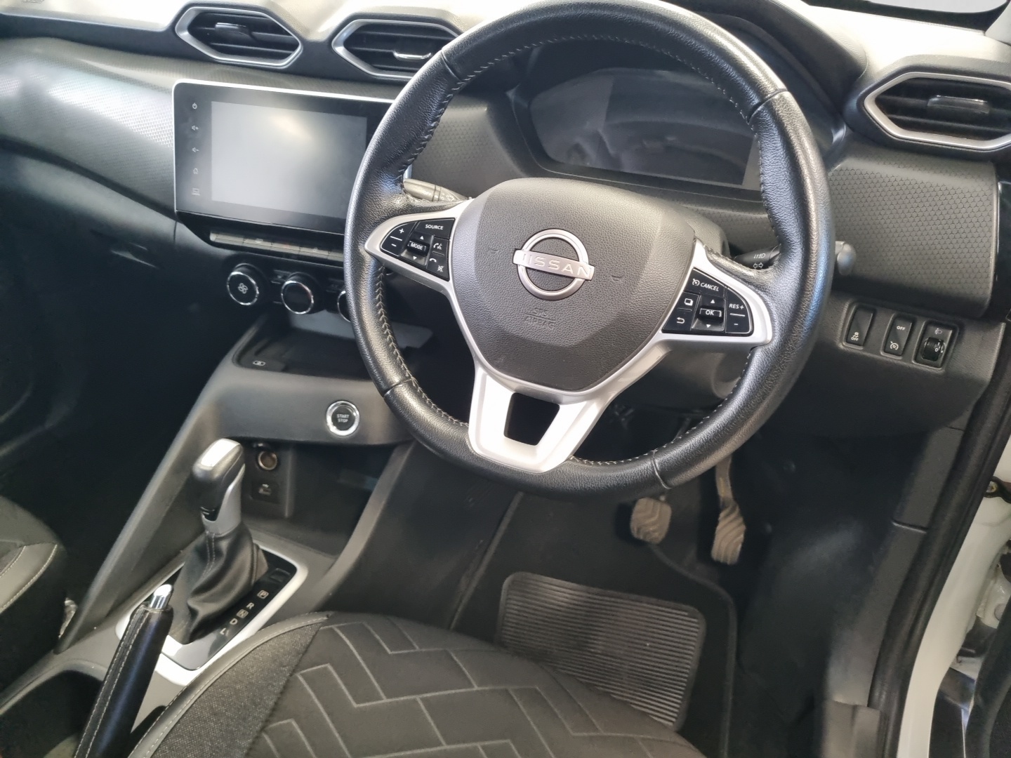 2022 NISSAN MAGNITE MAGNITE 1.0T ACENTA PLUS CVT interior image 1 of 6