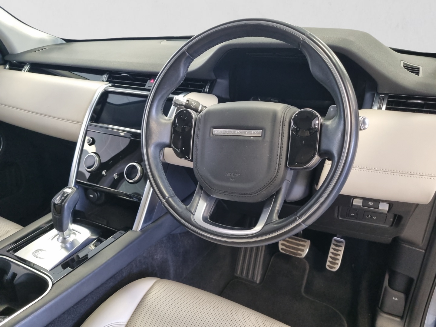 2021 LAND ROVER DISCOVERY SPORT DISCOVERY SPORT 2.0D (D180) interior image 1 of 8