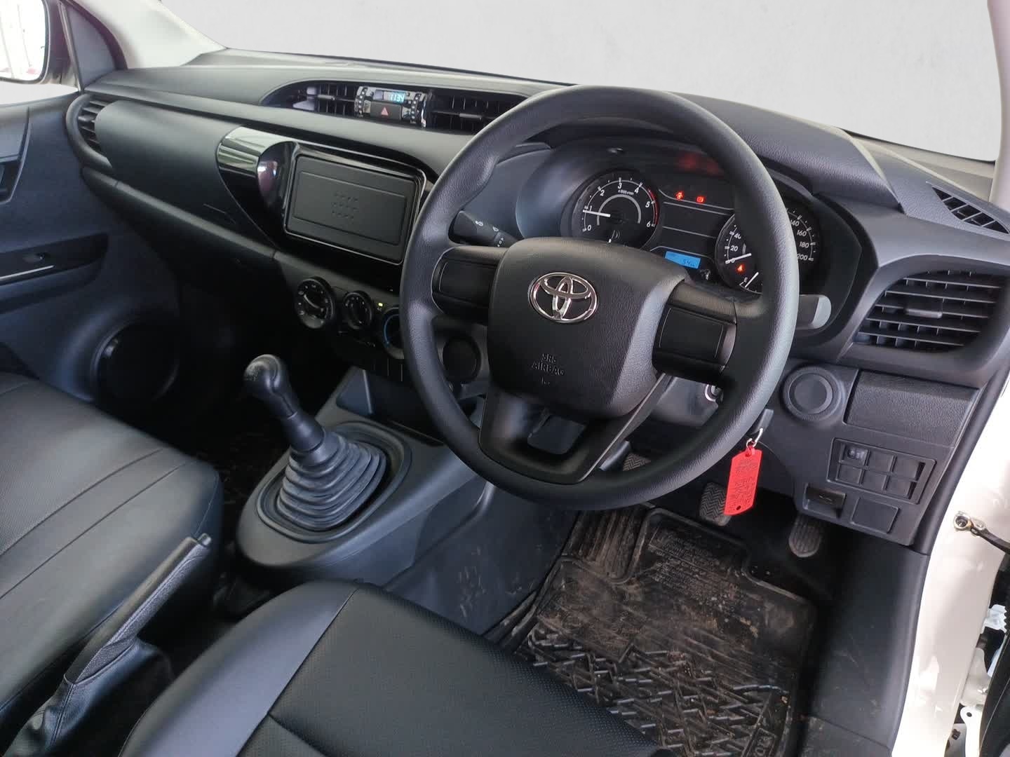 2026 TOYOTA HILUX IMV Hilux2.4GD A/C 5MT F/Deck (A9W) interior image 1 of 6