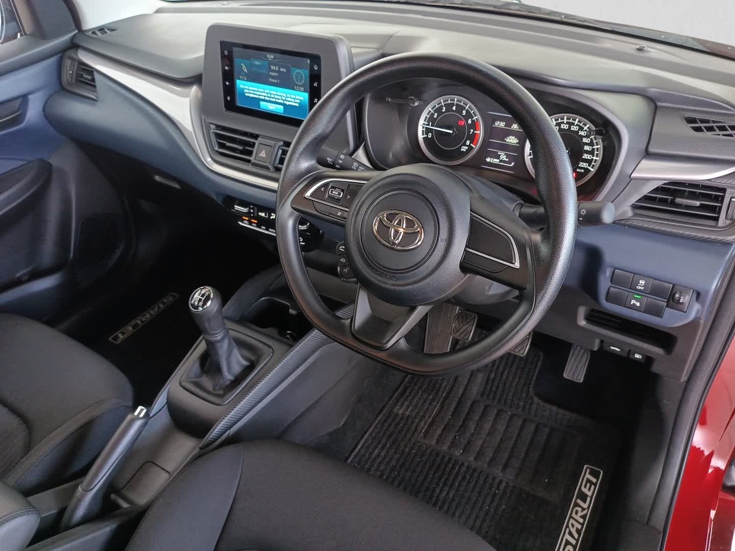 2026 TOYOTA STARLET STARLET 1.5 Xi interior image 1 of 7