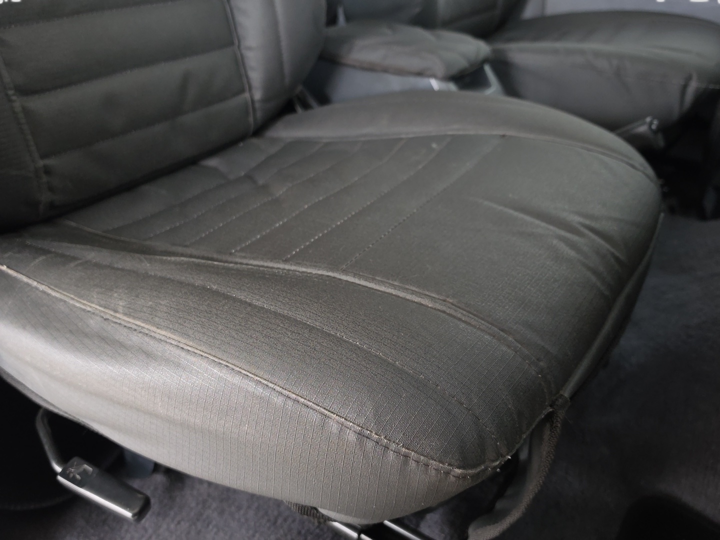 2018 TOYOTA LAND CRUISER PICK UP Land LC 79 4.5 V8 Diesel D/C (62J) interior image 1 of 9