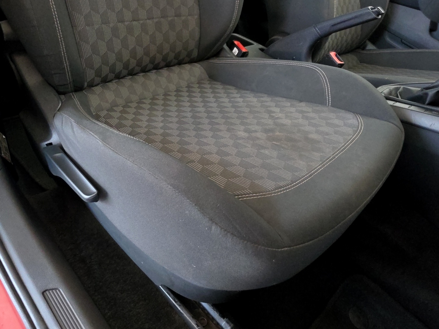 2024 VOLKSWAGEN POLO CLASSIC POLO CLASSIC POLO 1.6 TIPTRONIC interior image 1 of 8