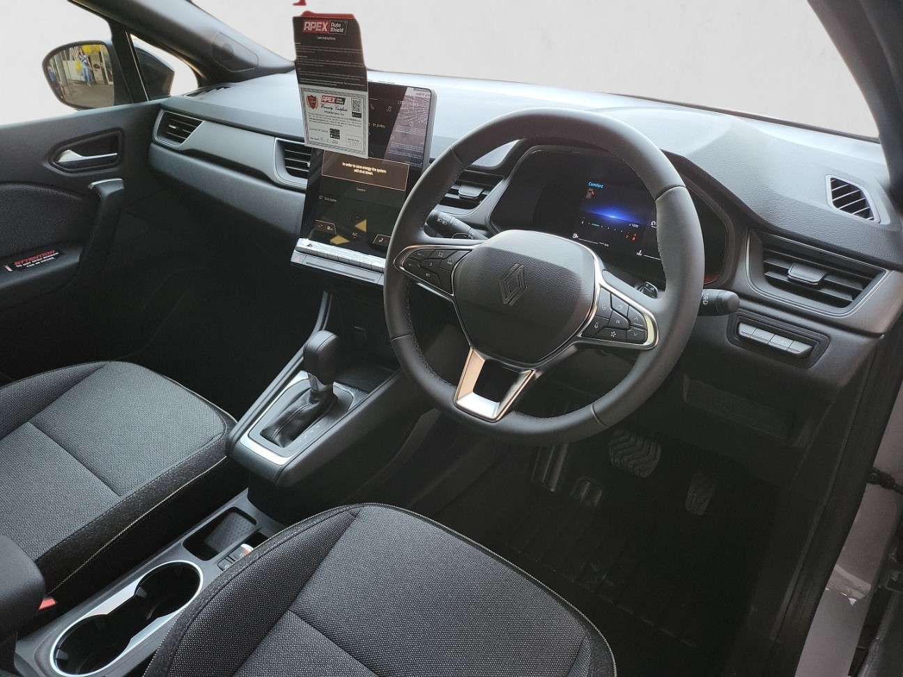 2026 RENAULT CAPTUR CAPTUR 1.3T ICONIC EDC interior image 1 of 7