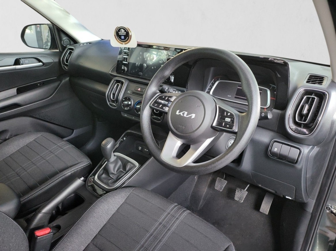 2026 KIA SONET SONET 1.5 LS interior image 1 of 5