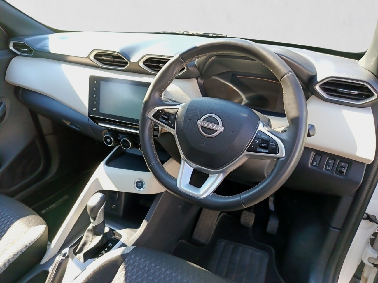 2024 NISSAN MAGNITE MAGNITE 1.0T ACENTA CVT interior image 1 of 6
