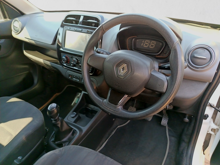 2017 RENAULT KWID KWID 1.0 DYNAMIQUE 5DR interior image 1 of 6
