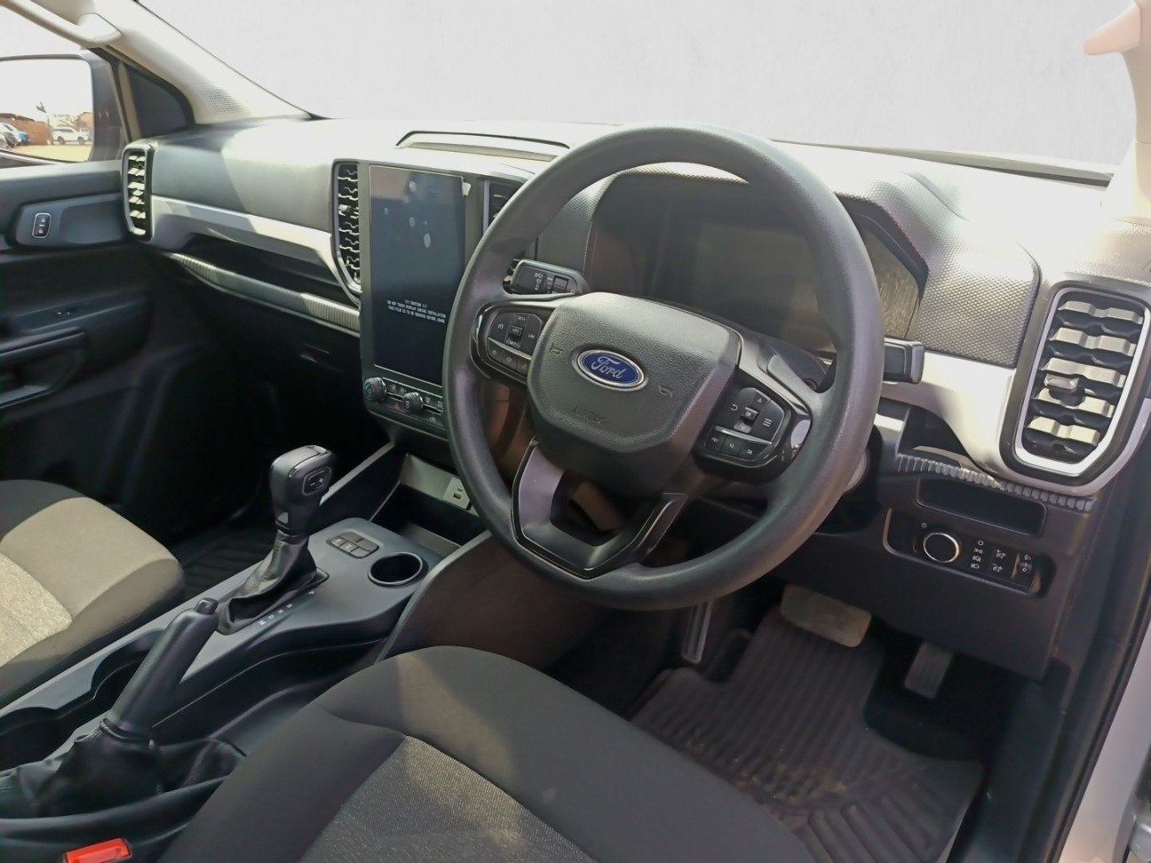2024 FORD RANGER RANGER 2.0D XL A/T D/C P/U interior image 1 of 7