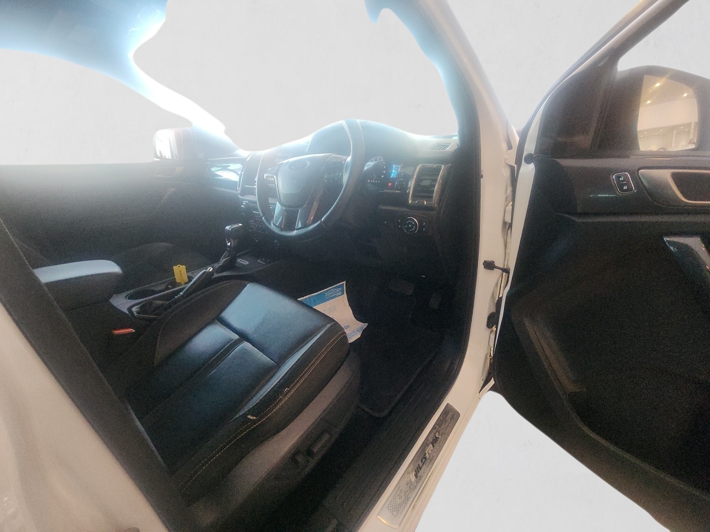 2020 FORD RANGER RANGER 2.0D BI-TURBO WILDTRAK A/T P/U D/C interior image 1 of 7