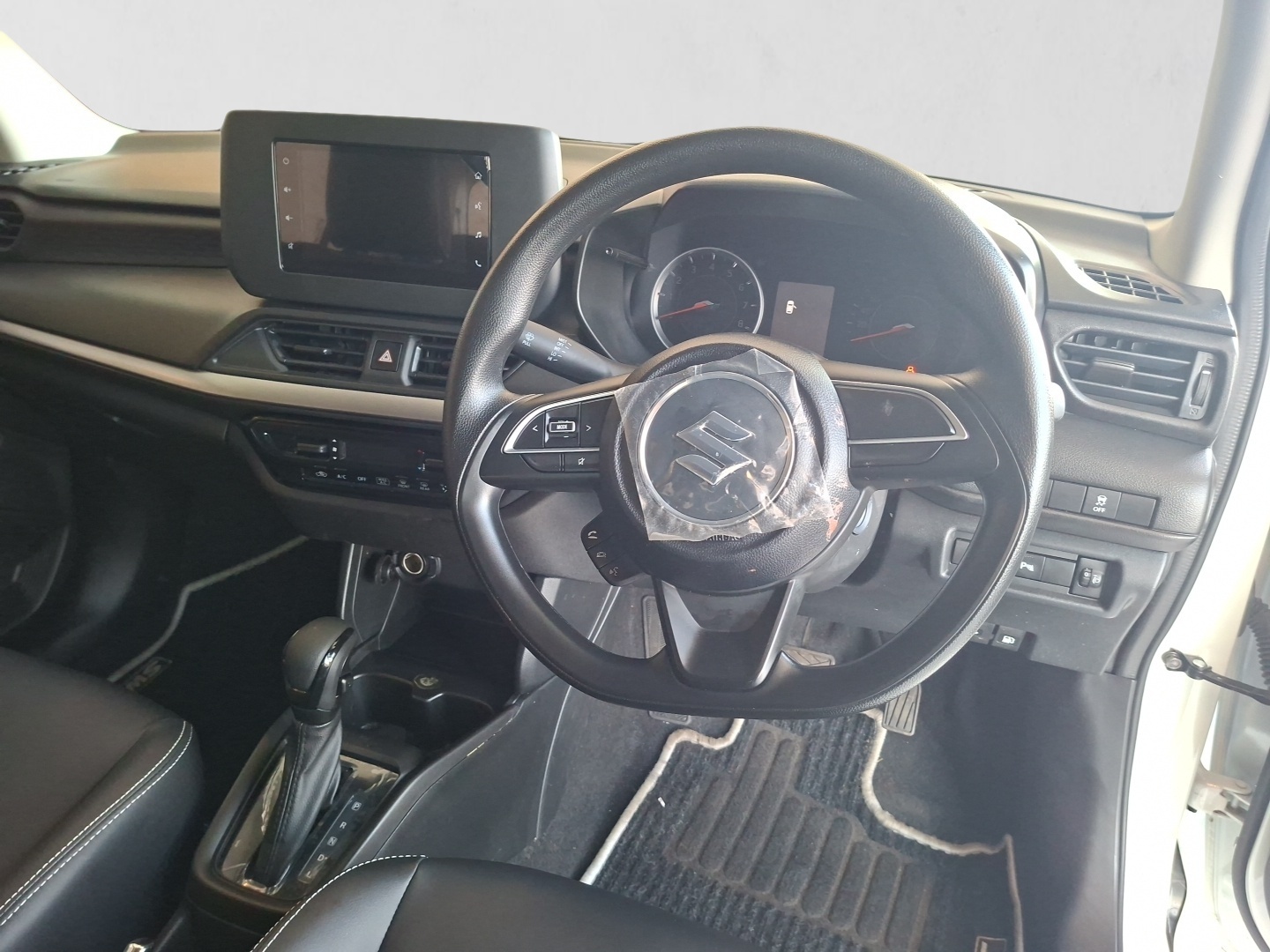 2026 SUZUKI SWIFT SWIFT 1.2 GL+ CVT interior image 1 of 6