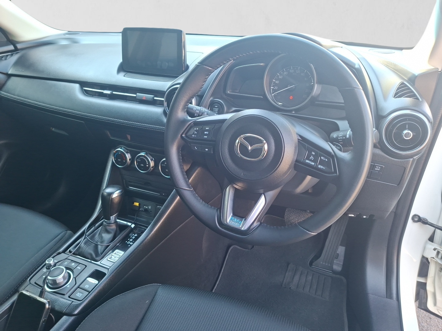 2021 MAZDA CX-3 CX-3 2.0 DYNAMIC A/T interior image 1 of 5