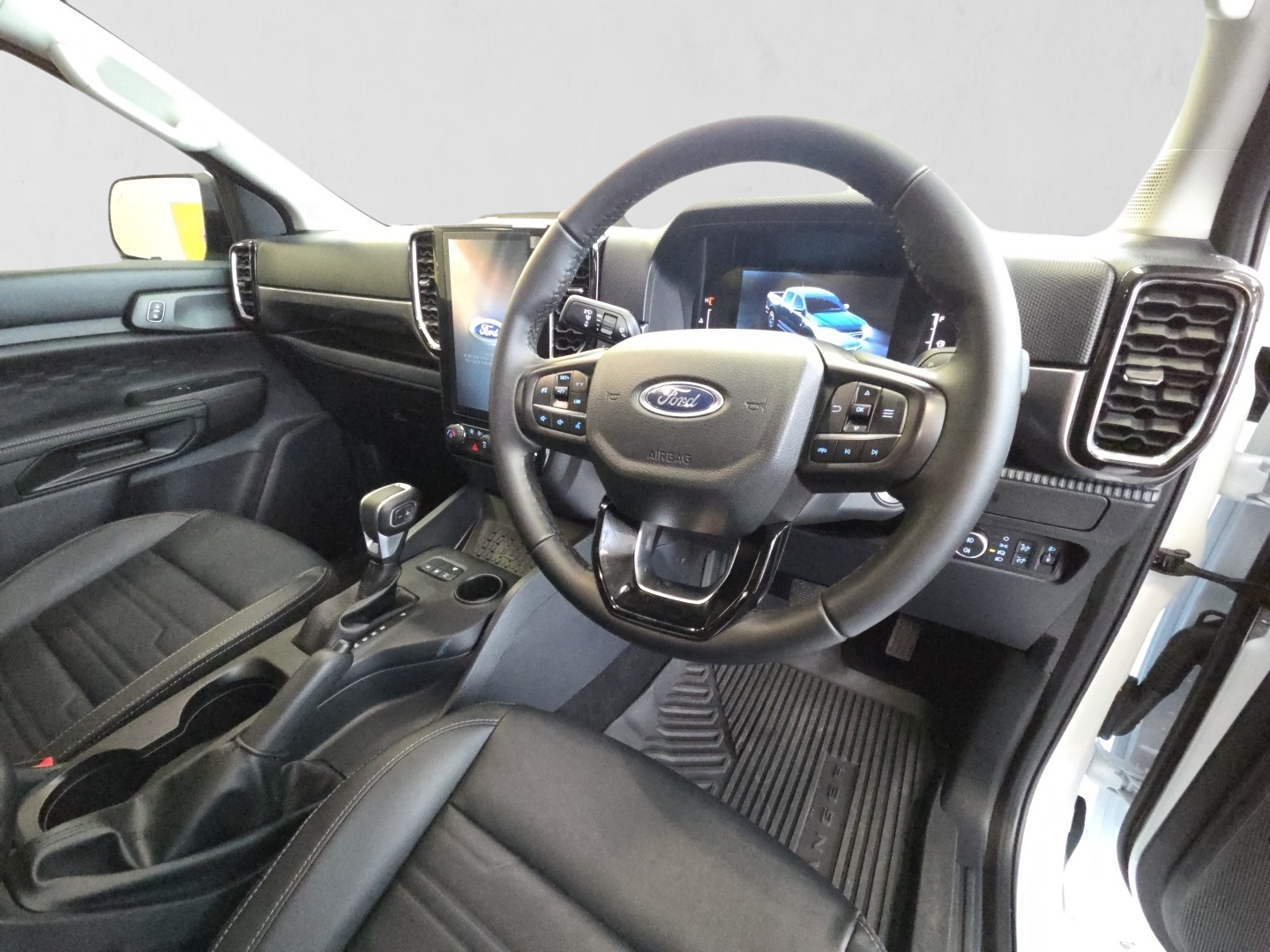 2026 FORD RANGER RANGER 2.0D BI-TURBO XLT HR A/T D/C P/U interior image 1 of 7