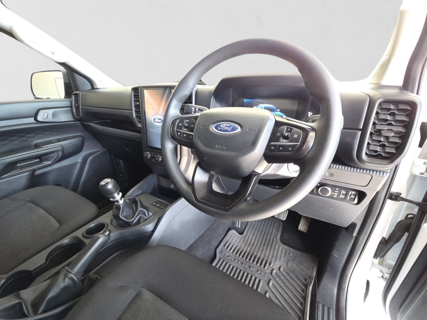 2025 FORD RANGER RANGER 2.0D XL D/C P/U interior image 1 of 8
