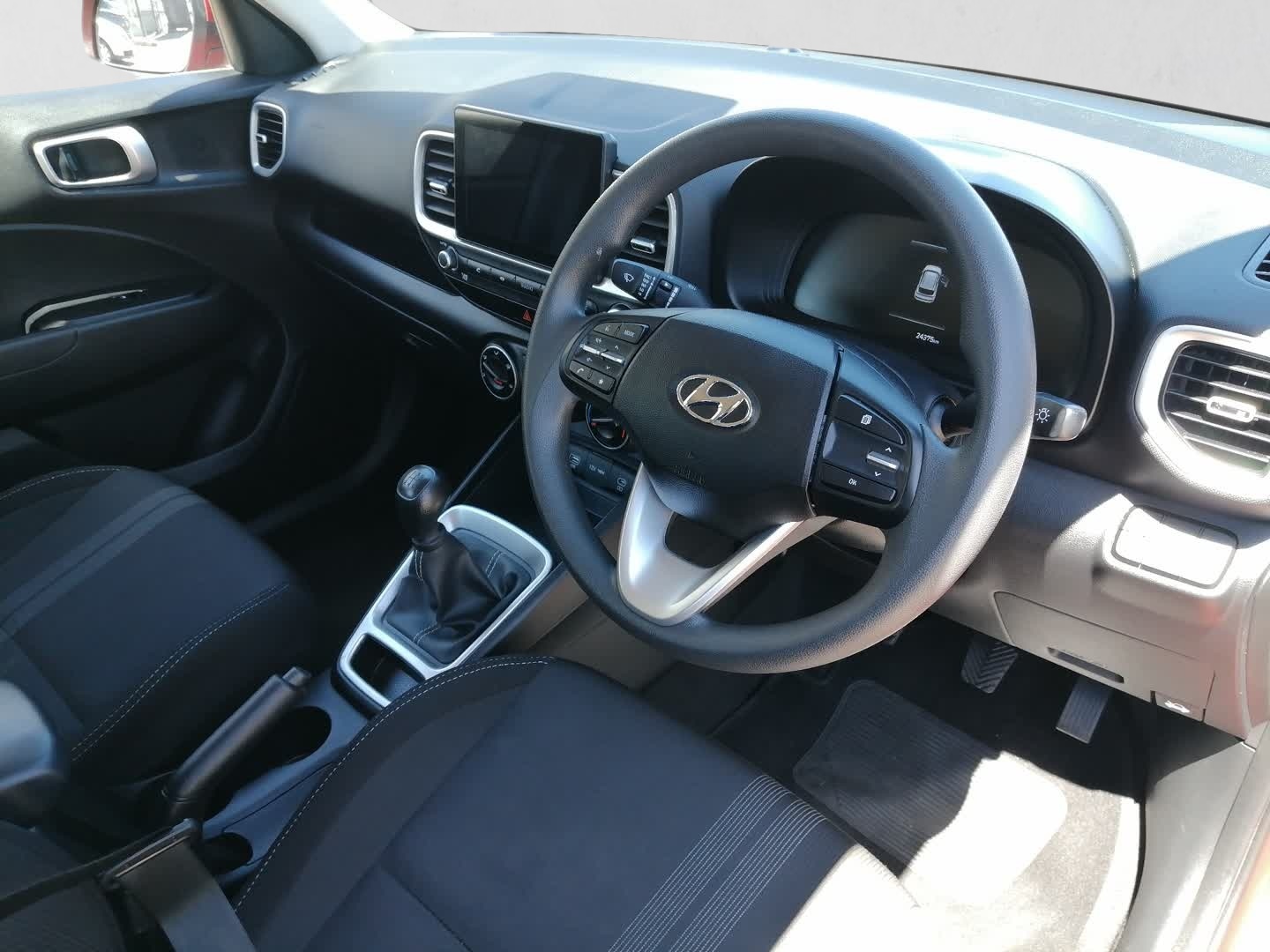 2024 HYUNDAI VENUE VENUE 1.2 Venue 1.2 Premium MT MY24 interior image 1 of 6