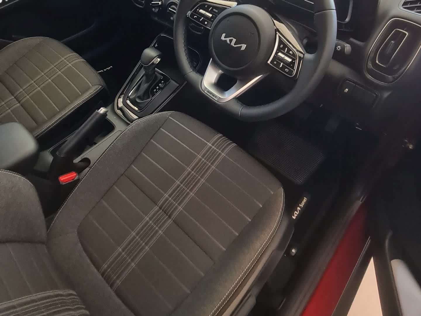 2026 KIA SONET SONET SONET 1.0T EX DCT interior image 1 of 1