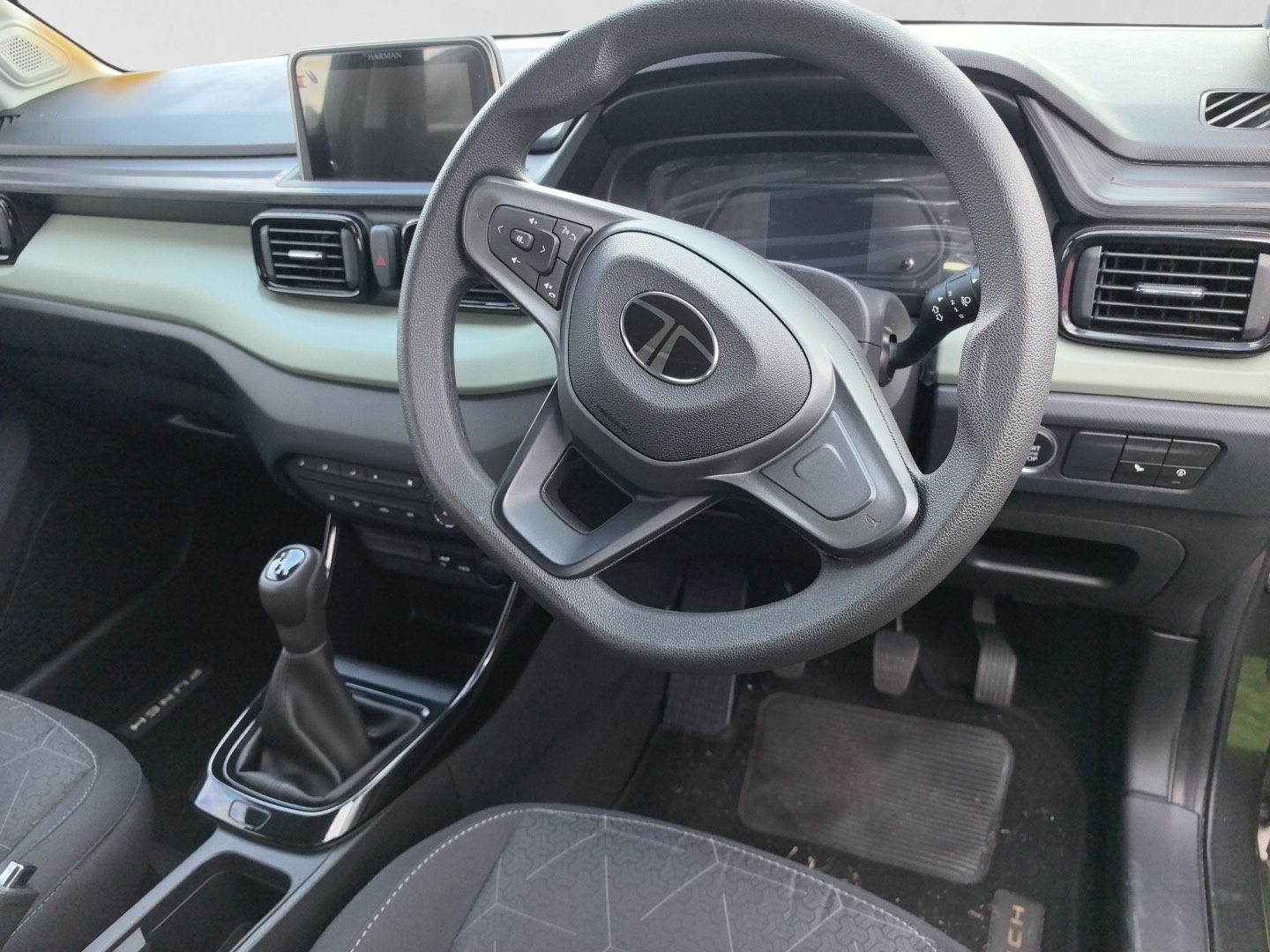 2026 TATA PUNCH PUNCH 1.2 ADVENTURE +S interior image 1 of 6