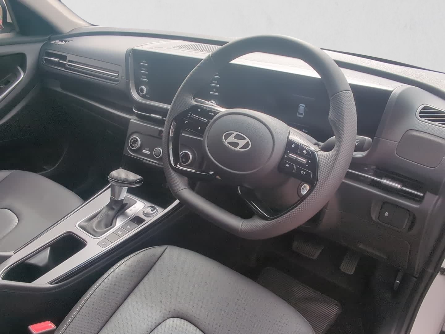 2026 HYUNDAI ALCAZAR ALCAZAR 1.5D EXECUTIVE A/T interior image 1 of 6