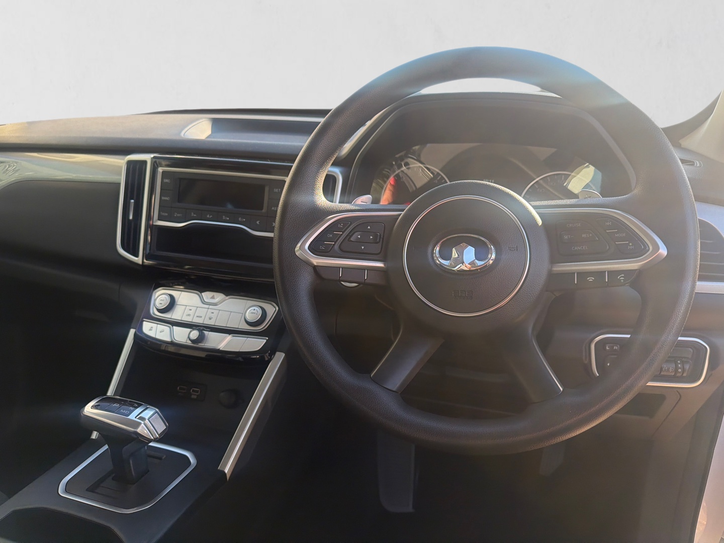 2022 GWM P-Series P-Series 2.0TD SX A/T D/C P/U interior image 1 of 5