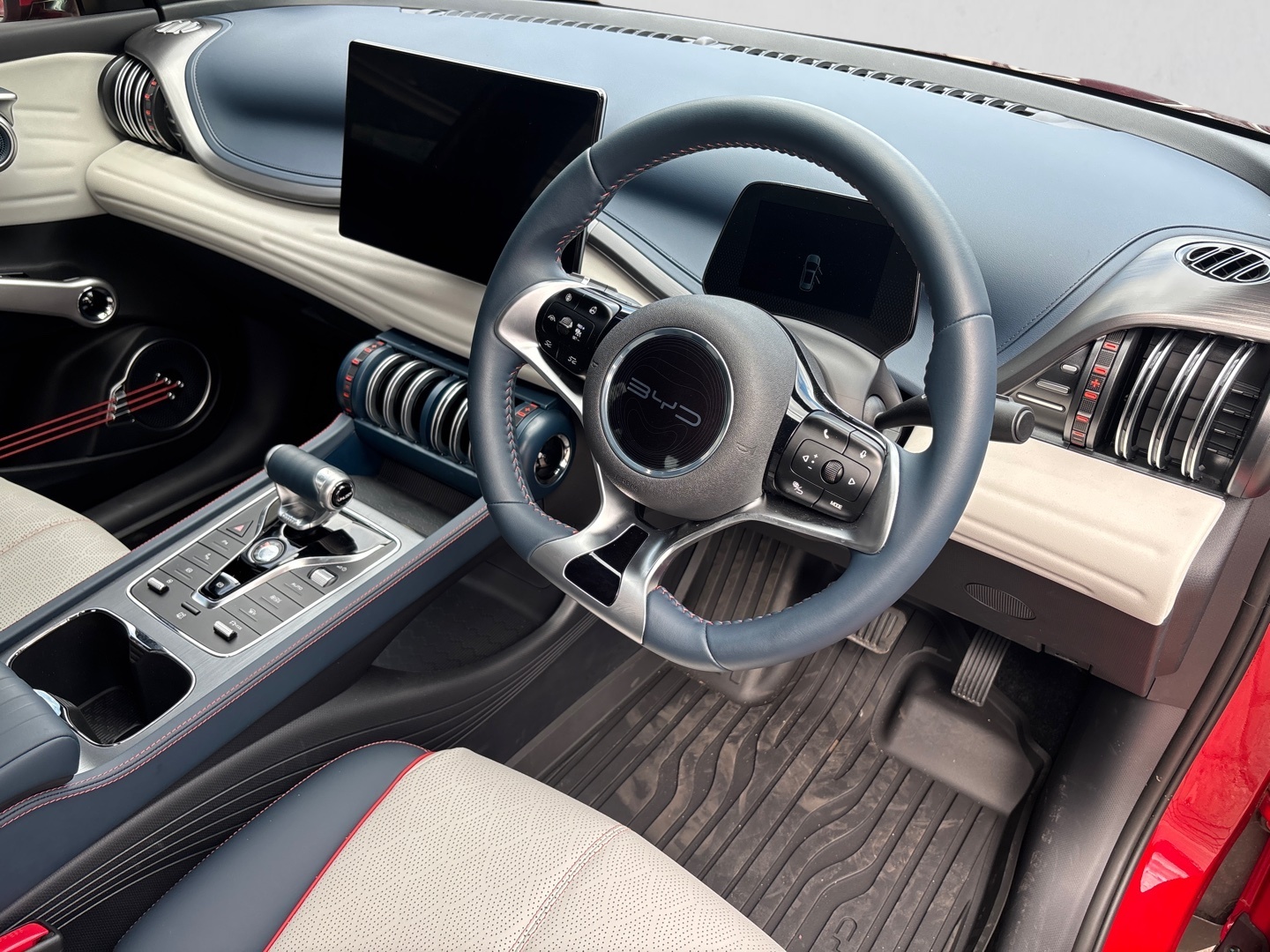 2026 BYD ATTO 3 ATTO 3 ATTO 3 interior image 1 of 6