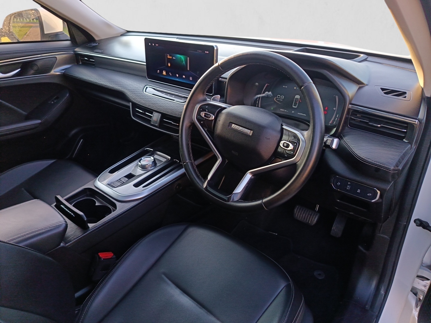 2022 HAVAL JOLION H2 1.5T SUPER LUXURY DCT interior image 1 of 7