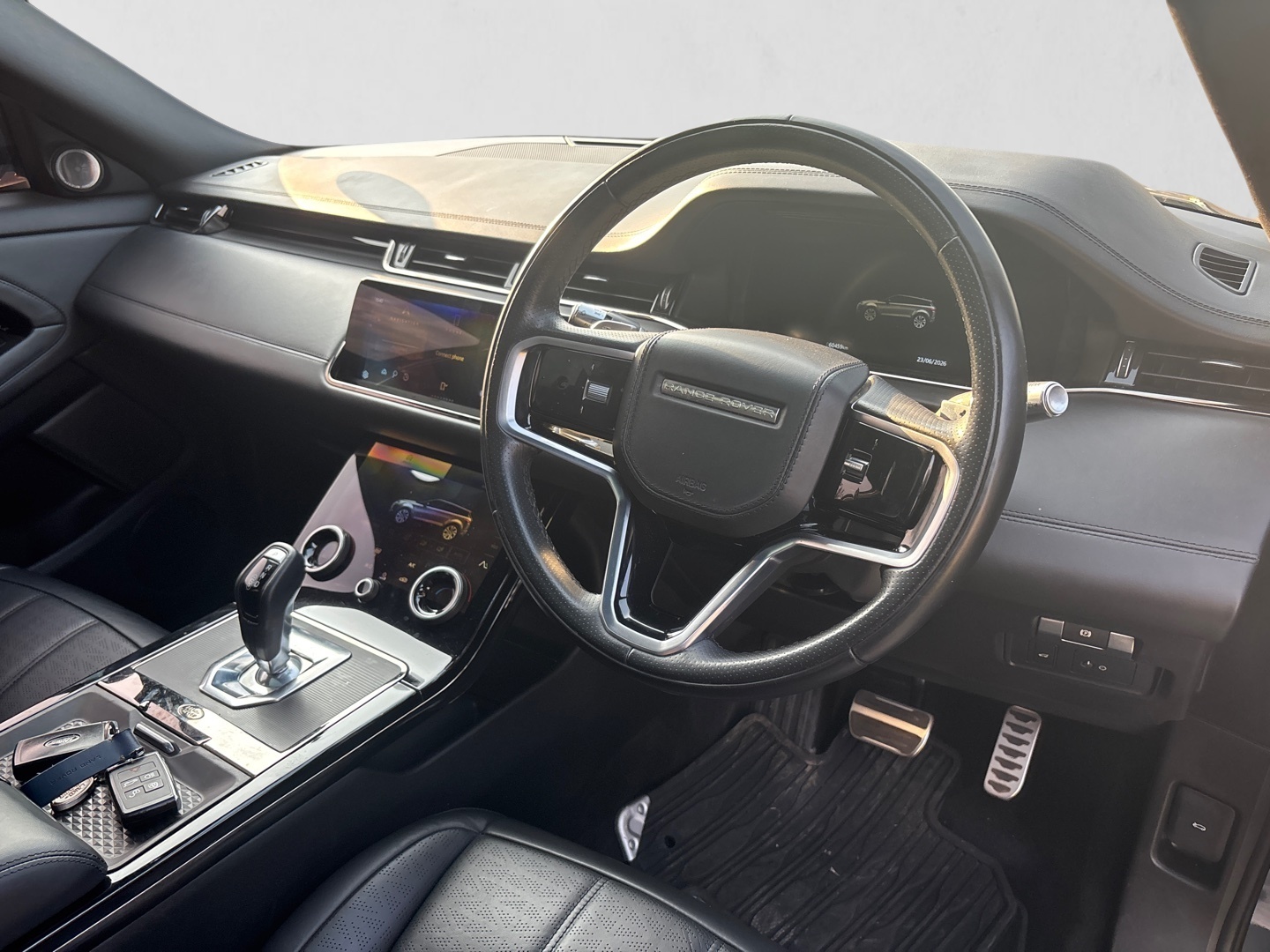 2022 LAND ROVER EVOQUE EVOQUE 2.0D HSE R-DYNAMIC 147KW (D200) interior image 1 of 7