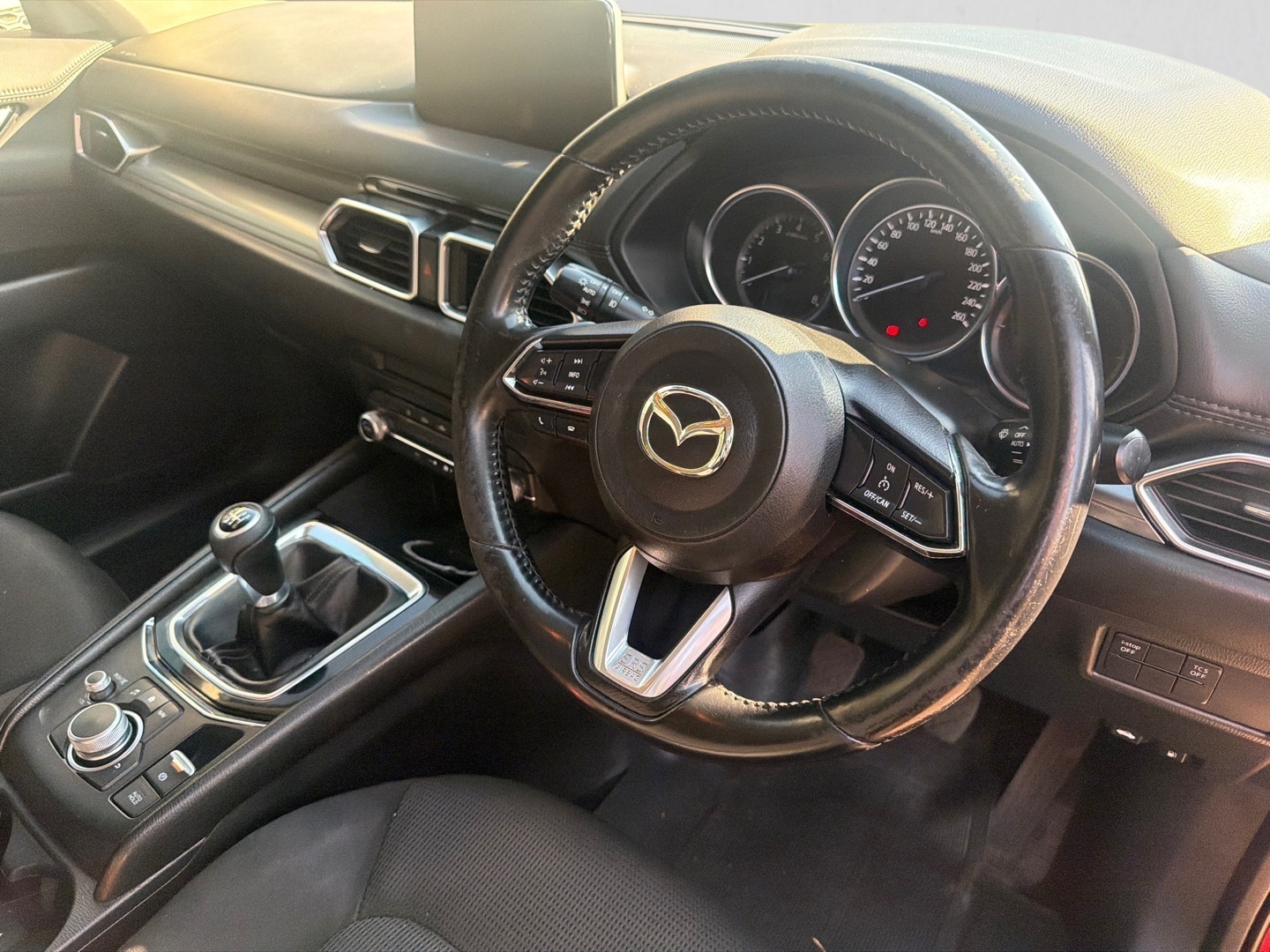 2021 MAZDA CX-5 CX-5 2.0 ACTIVE interior image 1 of 6