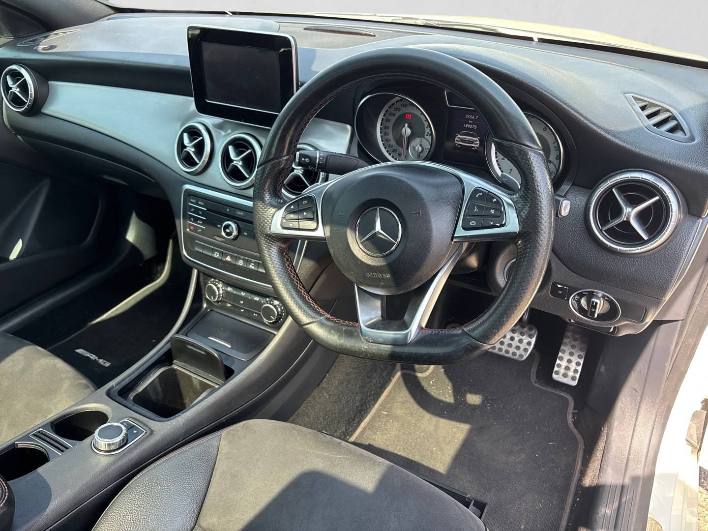 2015 MERCEDES-BENZ CLA CLA-CLASS CLA200 AMG interior image 1 of 4