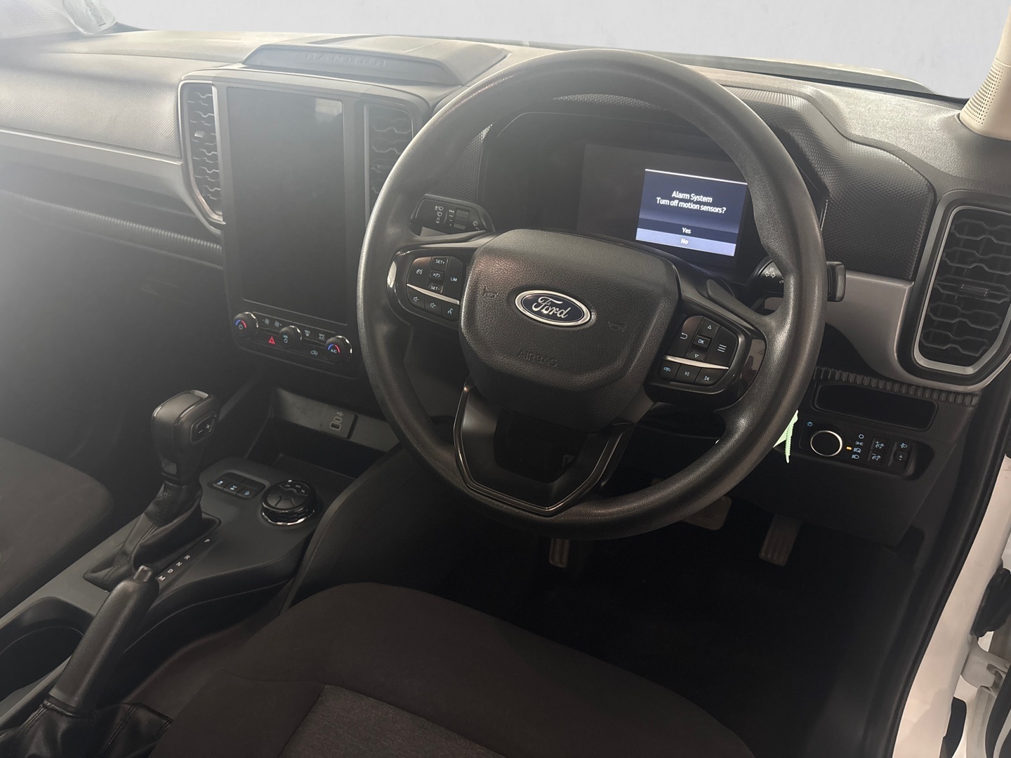 2023 FORD RANGER RANGER 2.0D XL 4X4 A/T D/C P/U interior image 1 of 7