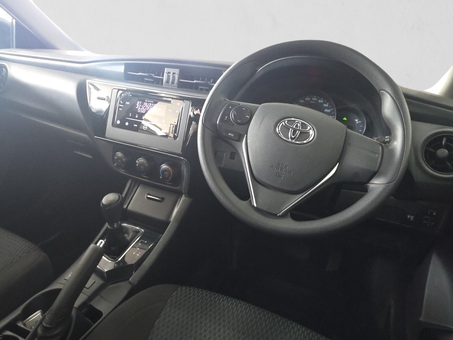 2024 TOYOTA COROLLA QUEST Corolla Quest PLUS 1.8 CVT interior image 1 of 7