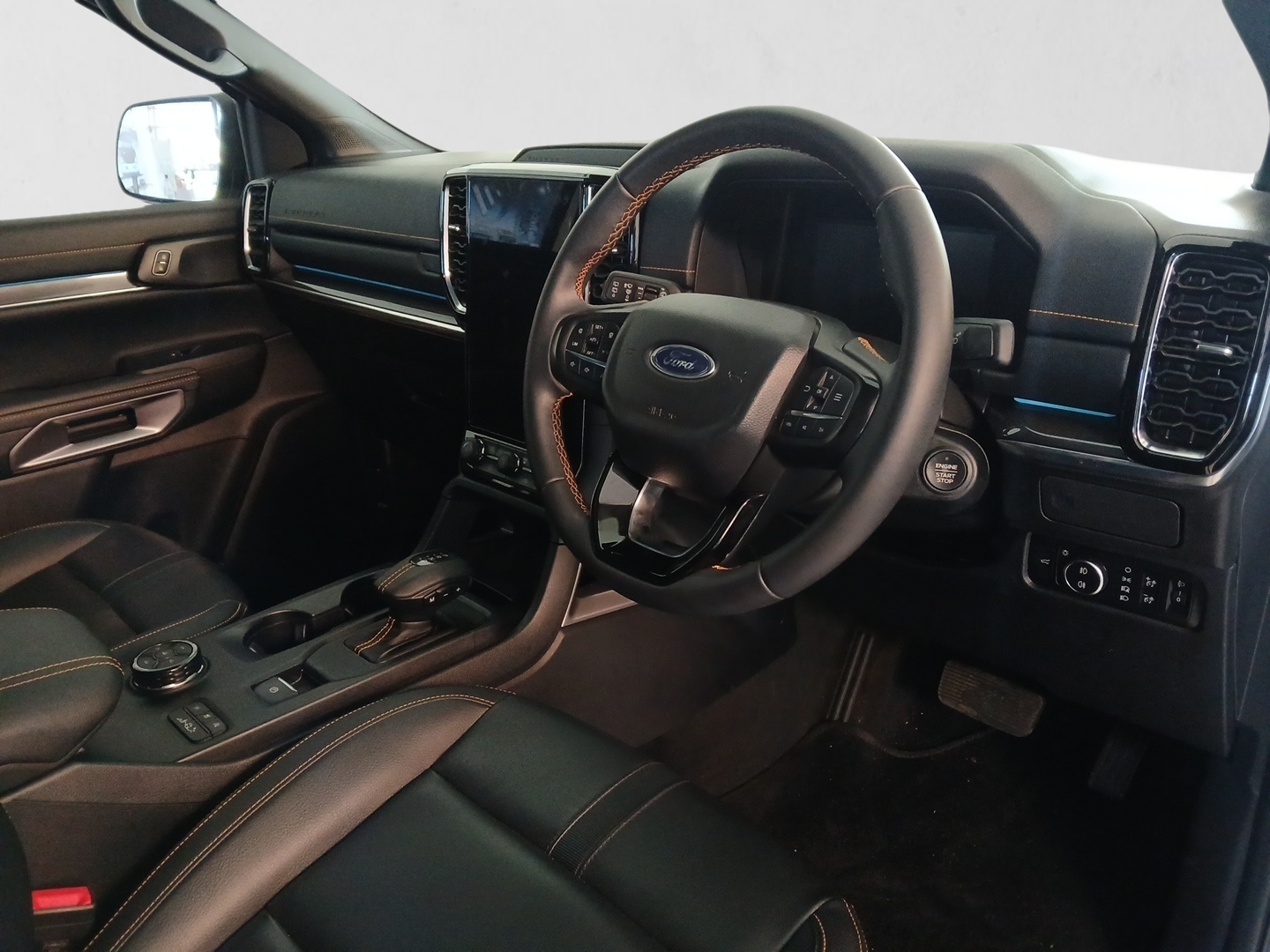 2025 FORD EVEREST EVEREST 3.0D V6 WILDTRACK AWD A/T interior image 1 of 6