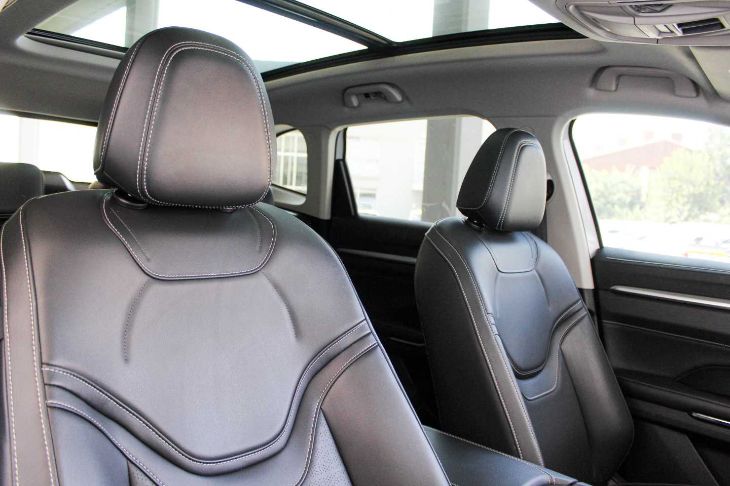 2023 HAVAL H6 H6 1.5T HYBRID ULTRA LUXURY DHT interior image 1 of 5