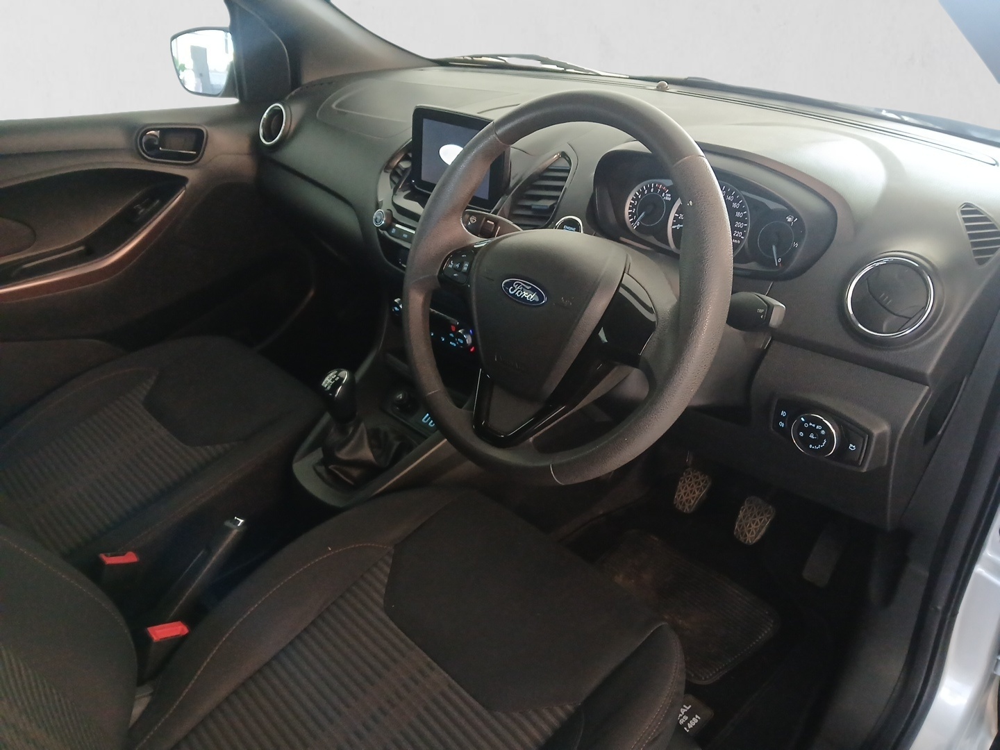 2021 FORD FIGO FIGO FREESTYLE 1.5Ti VCT TITANIUM 5DR interior image 1 of 7