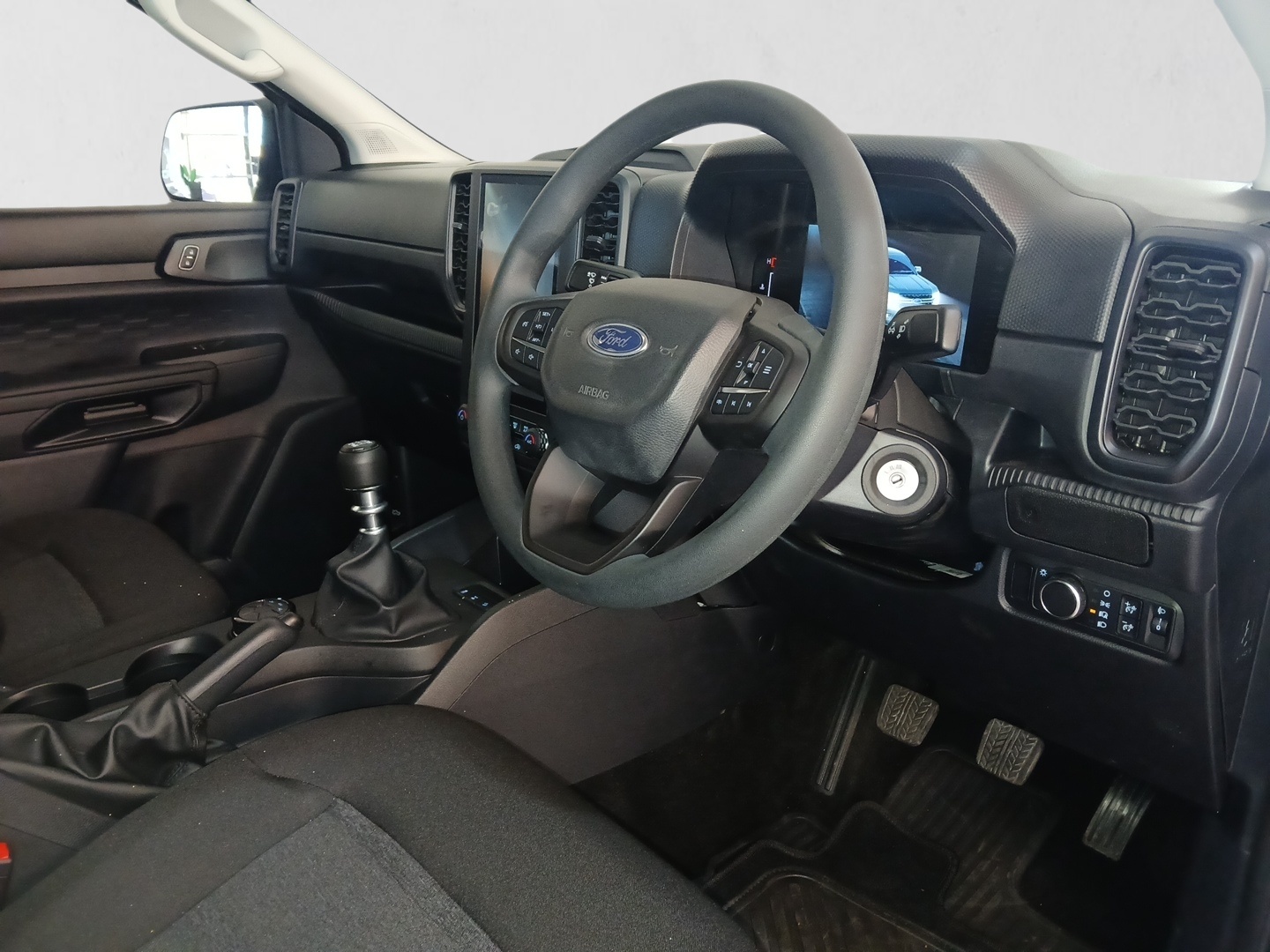 2026 FORD RANGER RANGER 2.0D XL 4X4 D/C P/U interior image 1 of 7