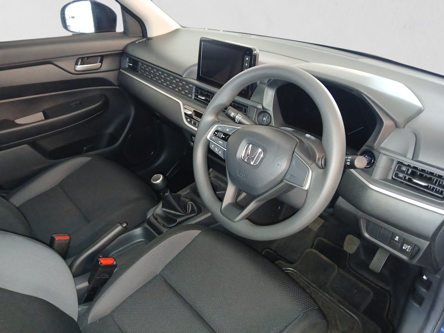 2026 HONDA AMAZE AMAZE 1.2 TREND interior image 1 of 7