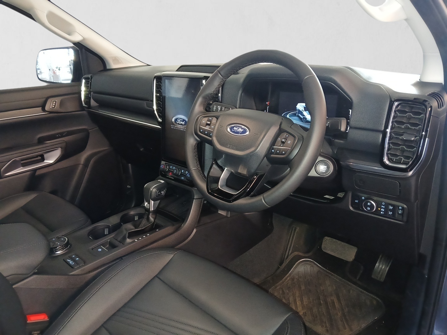 2026 FORD EVEREST EVEREST 2.0D BI-TURBO XLT 4X4 A/T interior image 1 of 6