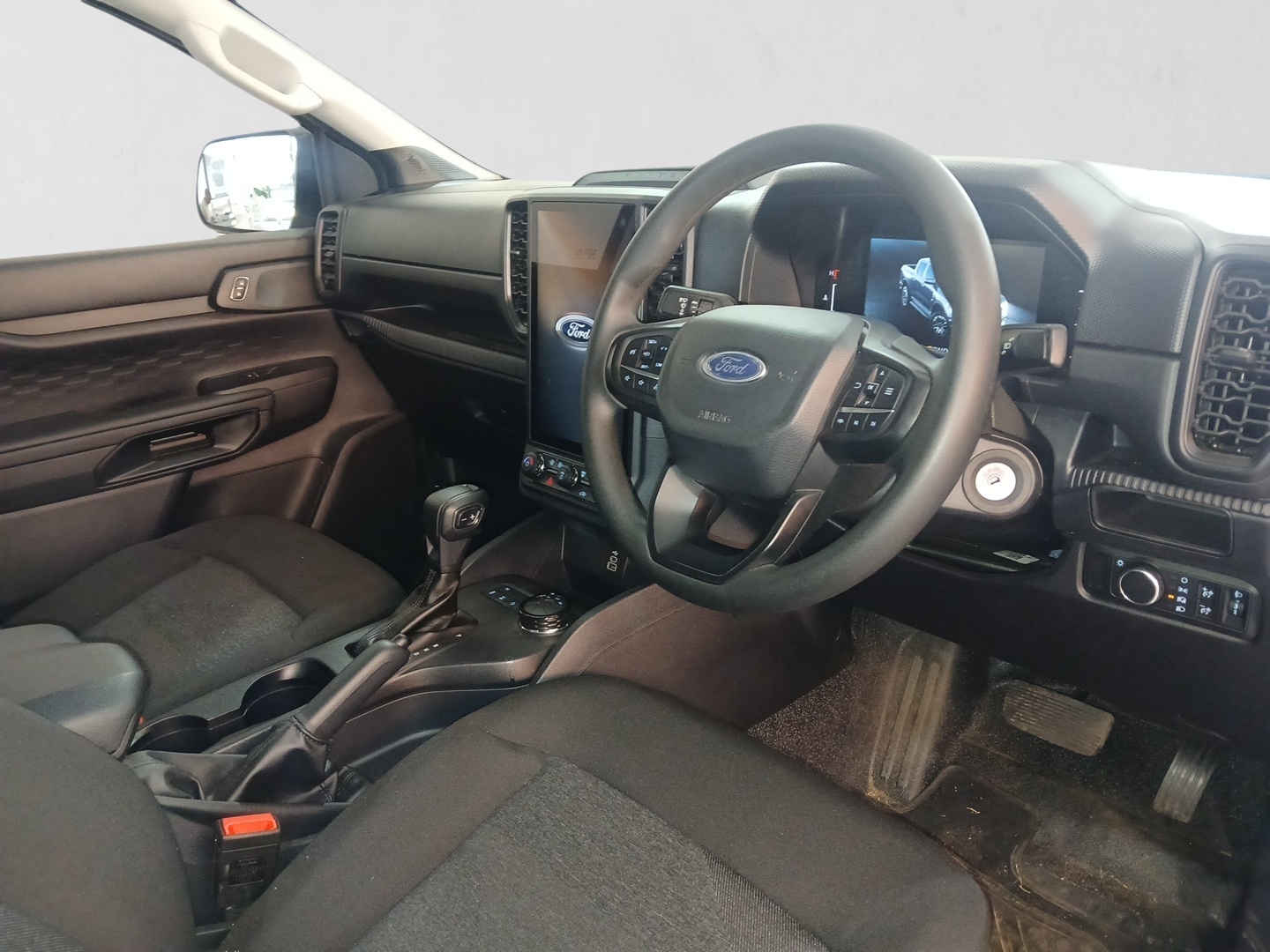 2026 FORD RANGER RANGER 2.0D SIT XL 4X4 A/T D/C P/U interior image 1 of 7