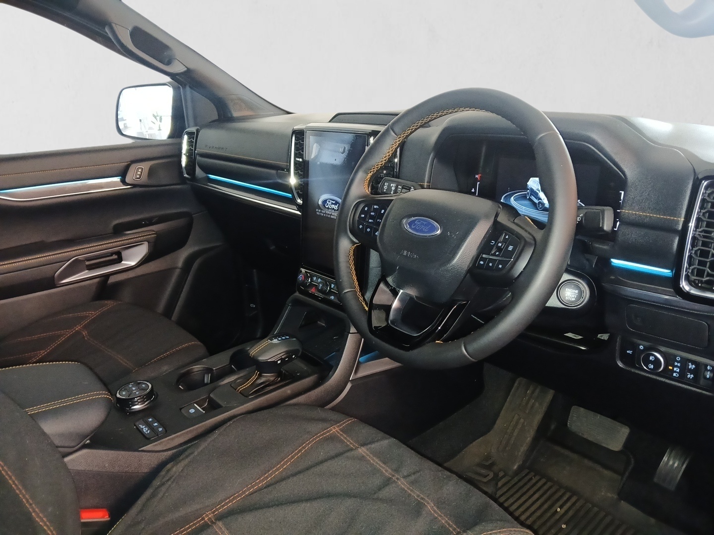2026 FORD EVEREST EVEREST 3.0D V6 WILDTRAK AWD A/T interior image 1 of 7