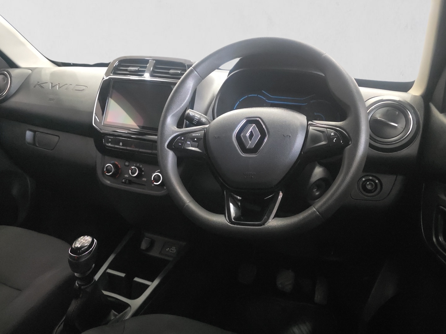 2025 RENAULT KWID KWID 1.0 DYNAMIQUE / ZEN / TECHNO 5DR interior image 1 of 7