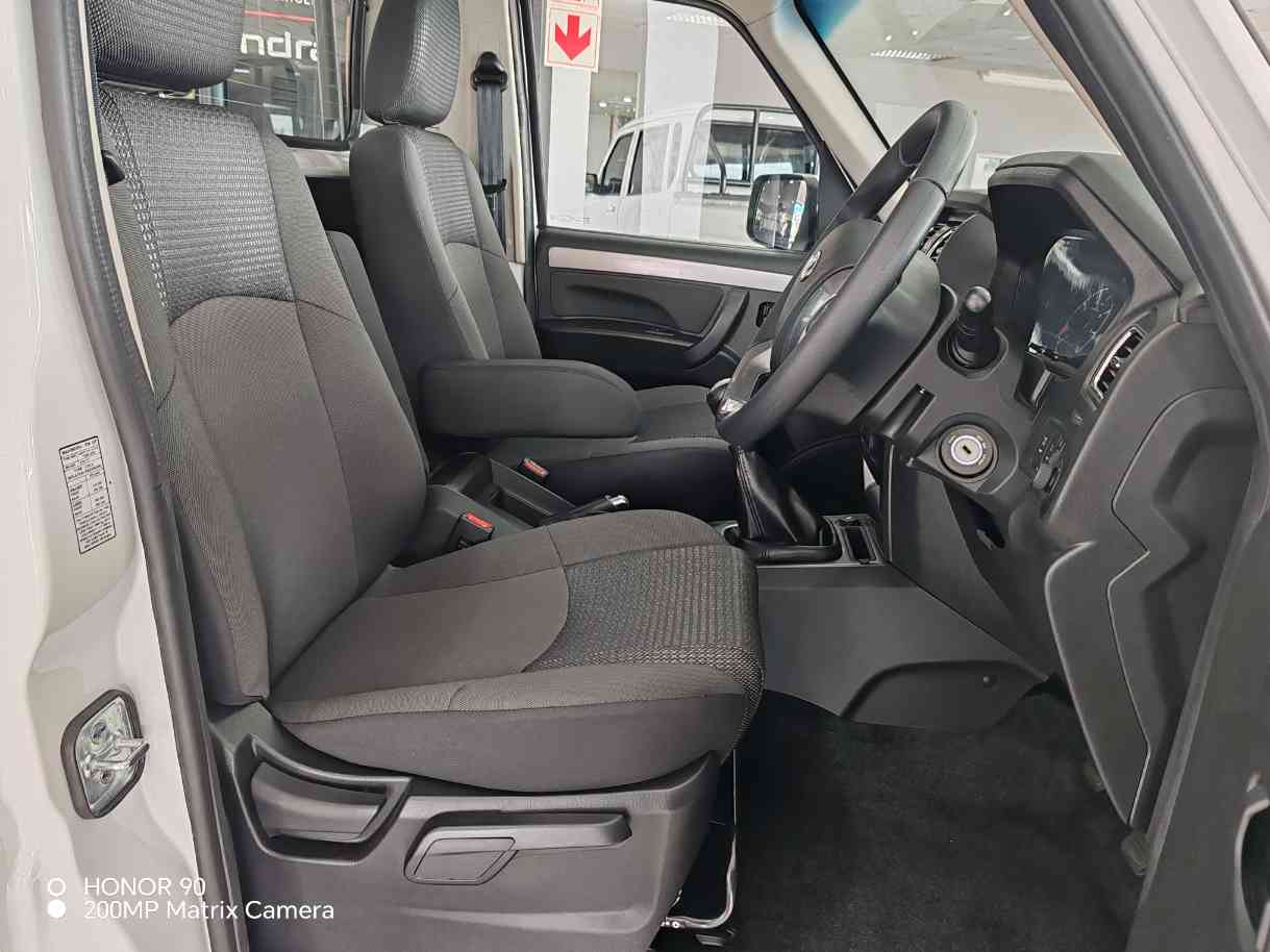 2026 MAHINDRA PIK UP PIK UP 2.2 mHAWK S6 REFRESH P/U S/C interior image 1 of 7