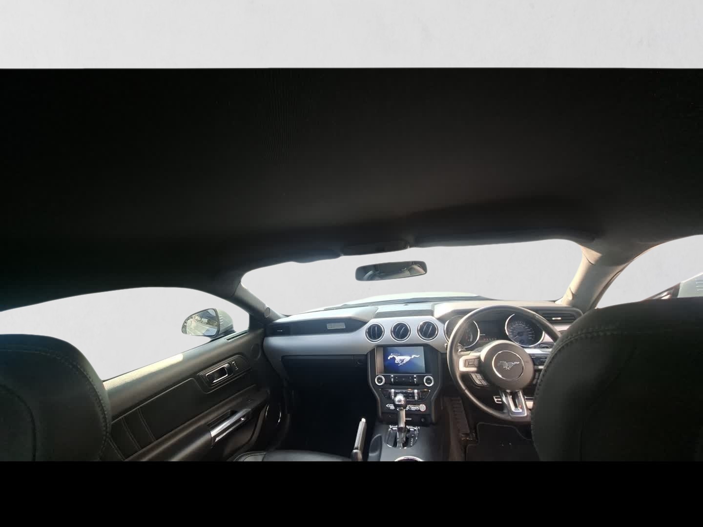 2018 FORD MUSTANG MUSTANG 5.0 GT A/T interior image 1 of 1